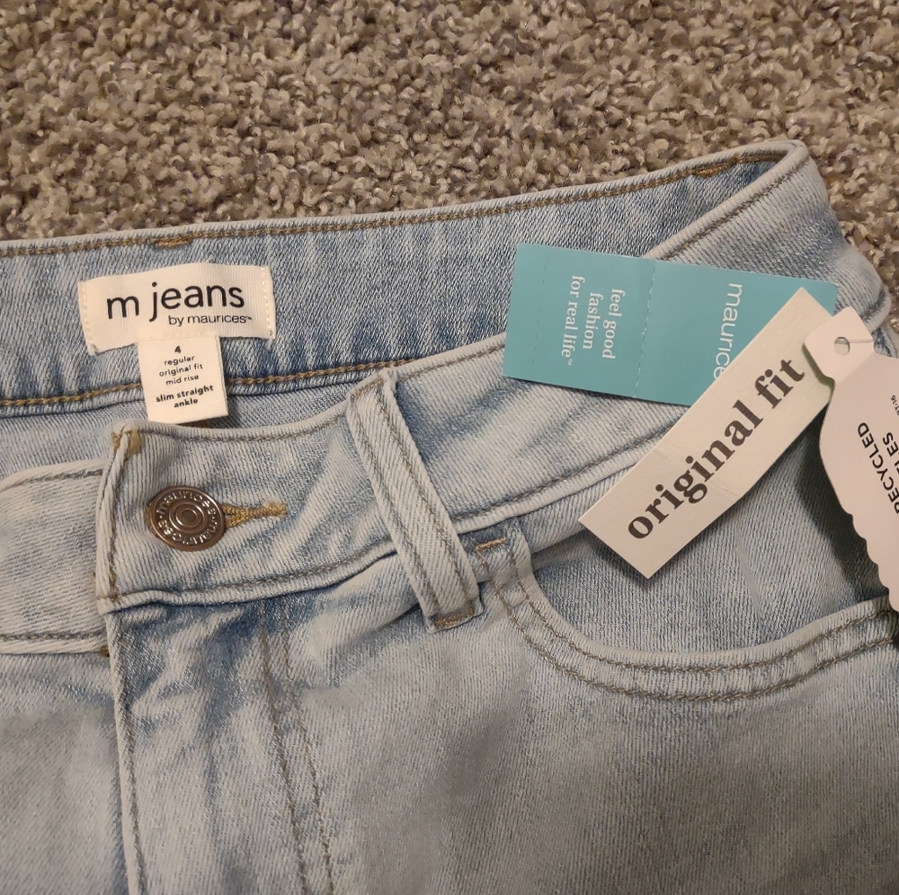 Light Blue Women's Jeans - Picture 10 of 12